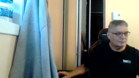 loumtl3 online show from 07-26-26, 02:02