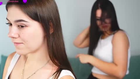 Brook and Del online show from 09-10-25, 04:34