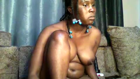 Cynthia. A online show from 02-12-25, 11:40