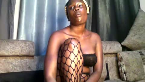 Cynthia. A online show from 03-03-25, 05:31