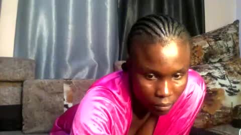 Cynthia. A online show from 03-11-25, 07:03