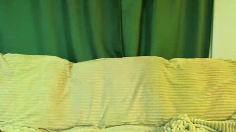 Cute face online show from 02-12-26, 04:18