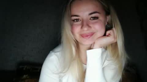 Snapshot of love_dom_meg chatting on 04-18-26, 04:38 Megane online show from 04-18-26, 04:38