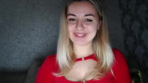 Snapshot of love_dom_meg chatting on 04-20-26, 07:44 Megane online show from 04-20-26, 07:44