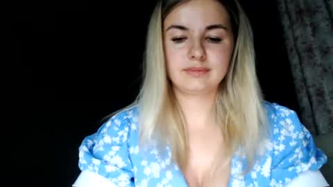 Snapshot of love_dom_meg chatting on 07-01-26, 08:08 Megane online show from 07-01-26, 08:08