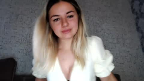 Snapshot of love_dom_meg chatting on 07-14-26, 06:51 Megane online show from 07-14-26, 06:51