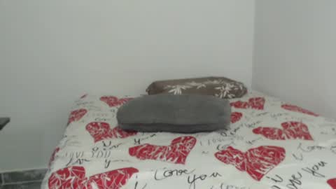 Nina online show from 01-15-25, 03:22