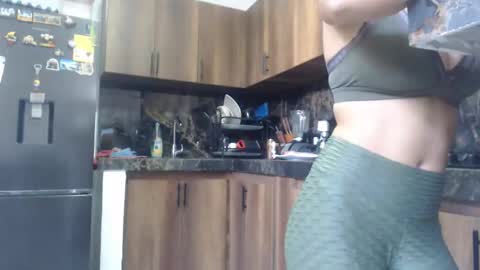 Nina online show from 10-01-25, 04:57