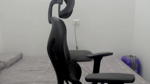 Nina online show from 03-12-26, 08:48