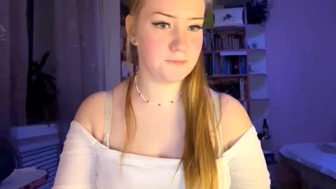 Megan online show from 09-21-25, 10:22