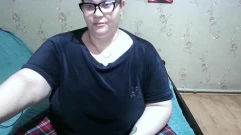 Snapshot of love_milanna chatting on 01-06-25, 04:58 Milana online show from 01-06-25, 04:58