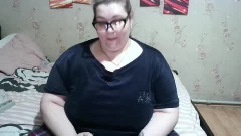 Snapshot of love_milanna chatting on 01-16-25, 05:42 Milana online show from 01-16-25, 05:42