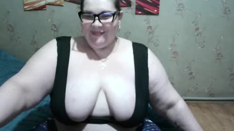 Snapshot of love_milanna chatting on 03-11-25, 04:32 Milana online show from 03-11-25, 04:32