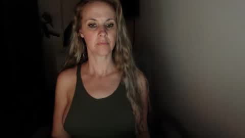 LoVe On  online show from 11-27-25, 12:29