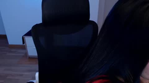 Snapshot of love_samantha chatting on 12-15-24, 06:37 Samantha online show from 12-15-24, 06:37