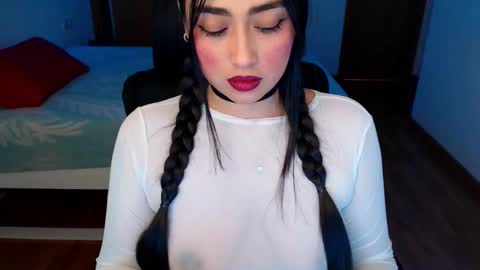 Snapshot of love_samantha chatting on 02-19-25, 08:33 Samantha online show from 02-19-25, 08:33