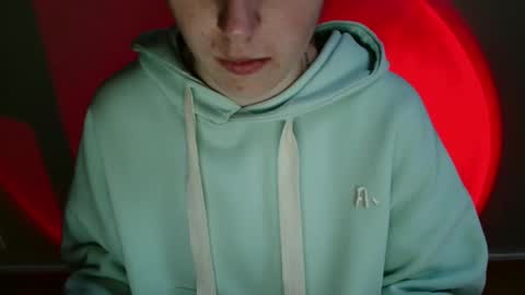 Vivian online show from 12-22-25, 01:19