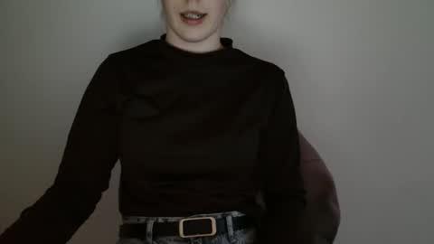 Vivian online show from 04-13-26, 05:18