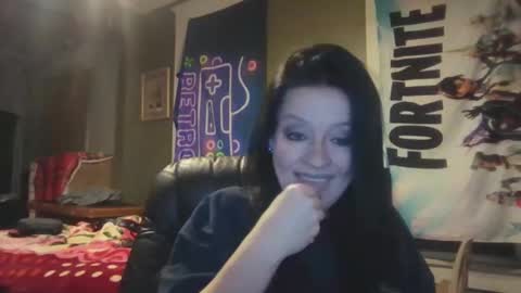 Snapshot of loveashlii chatting on 05-15-26, 06:09 loveashlii online show from 05-15-26, 06:09