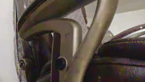 Snapshot of lovebird262389 chatting on 10-08-25, 05:49 lovebird262389 online show from 10-08-25, 05:49