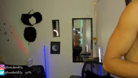 Snapshot of lovedavido04 chatting on 02-25-26, 05:22 Angel David online show from 02-25-26, 05:22