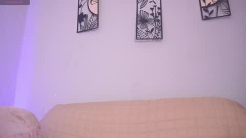 katalina   online show from 04-15-26, 05:14