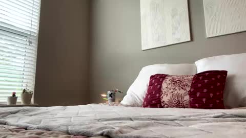 Olivia Rose online show from 10-15-25, 04:29