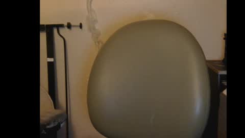 Ashley and Leon online show from 09-18-25, 07:10