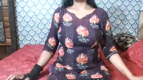 Snapshot of lovefunnitya chatting on 06-07-26, 09:57 Divya online show from 06-07-26, 09:57