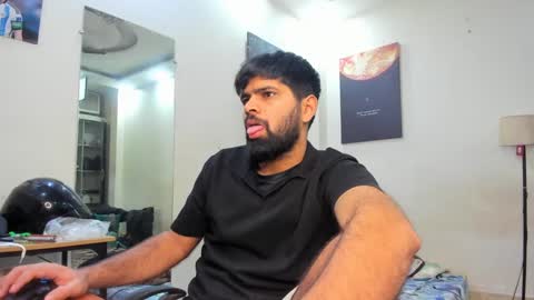 Snapshot of lovehairyindian chatting on 01-08-25, 12:15 Indian hairy online show from 01-08-25, 12:15