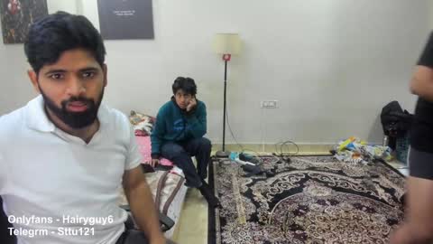 Snapshot of lovehairyindian chatting on 01-30-25, 11:44 Indian hairy online show from 01-30-25, 11:44