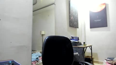 Snapshot of lovehairyindian chatting on 03-03-25, 06:44 Indian hairy online show from 03-03-25, 06:44