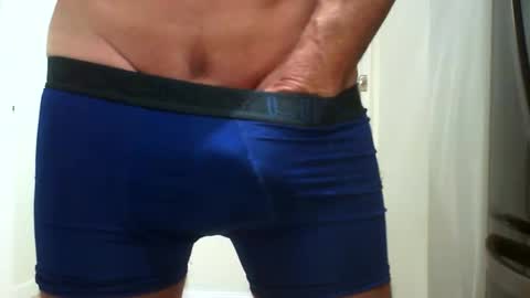Snapshot of lovehairyone chatting on 01-27-25, 09:44 lovehairyone online show from 01-27-25, 09:44