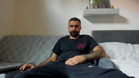 Snapshot of loveivat80 chatting on 09-30-25, 05:34 loveivat80 online show from 09-30-25, 05:34