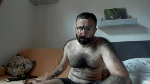 Snapshot of loveivat80 chatting on 10-08-25, 08:34 loveivat80 online show from 10-08-25, 08:34