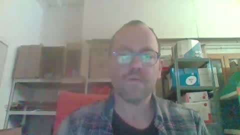 Snapshot of lovelick007 chatting on 12-31-24, 04:35 lovelick007 online show from 12-31-24, 04:35