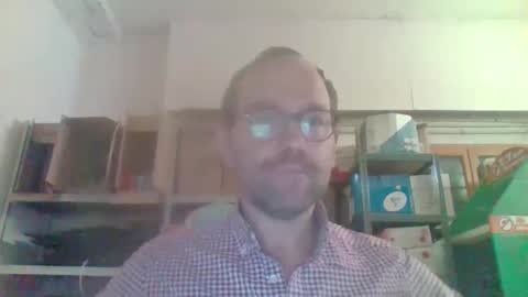 Snapshot of lovelick007 chatting on 02-05-25, 09:15 lovelick007 online show from 02-05-25, 09:15