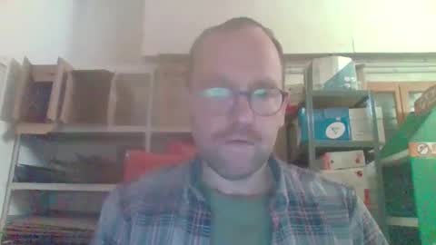 Snapshot of lovelick007 chatting on 02-18-25, 01:44 lovelick007 online show from 02-18-25, 01:44