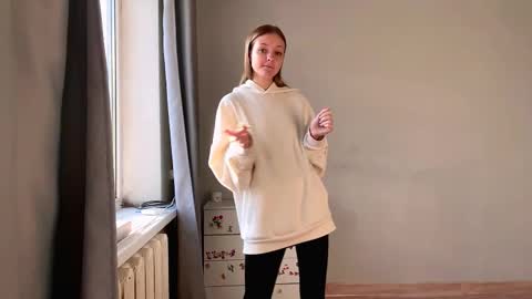 Ella online show from 11-17-25, 06:08