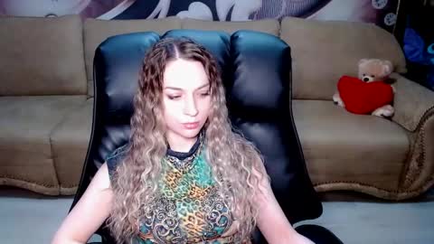 private open online show from 04-01-26, 05:54