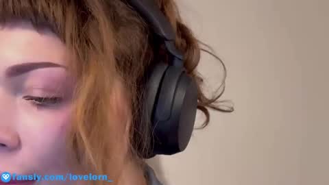 Elsa online show from 12-29-24, 04:16