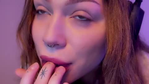 Elsa online show from 01-28-25, 05:54