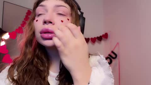 Elsa online show from 02-14-25, 04:15