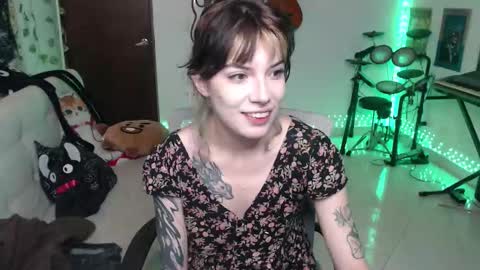 Cassie online show from 10-28-25, 06:06