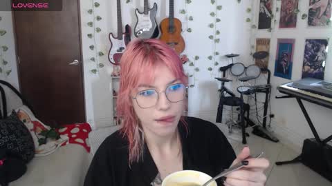 Cassie online show from 01-11-26, 09:09