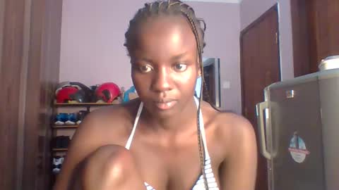 Snapshot of lovely_choco chatting on 03-31-26, 10:54 Choco online show from 03-31-26, 10:54