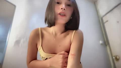 lovely_cittie18 online show from 03-11-26, 01:55