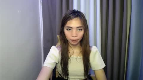Snapshot of lovely_cummerx chatting on 06-10-26, 02:01 JAM online show from 06-10-26, 02:01