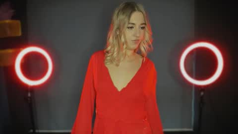 Bella 3 online show from 01-10-26, 11:45