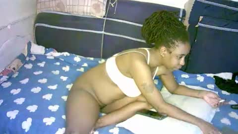 Snapshot of lovely_ebonies2 chatting on 03-25-26, 06:03 lovely_ebonies2 online show from 03-25-26, 06:03
